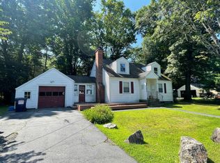 24 Berkshire Ter, Amherst, MA 01002