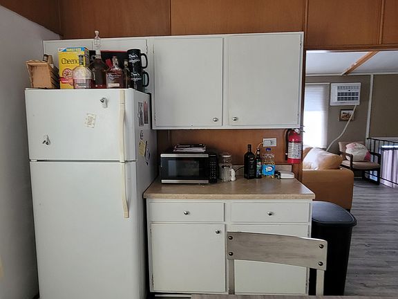 5th image of 323 N Franklin Ave