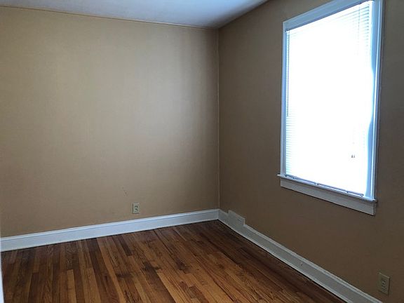 5th image of 2539 Owen Dr