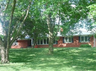 40 S 1st Ave, Iowa City, IA 52245
