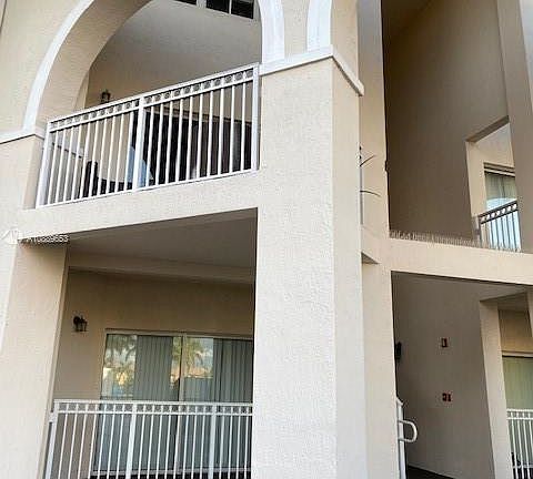 5th image of 11401 NW 89th St APT 105