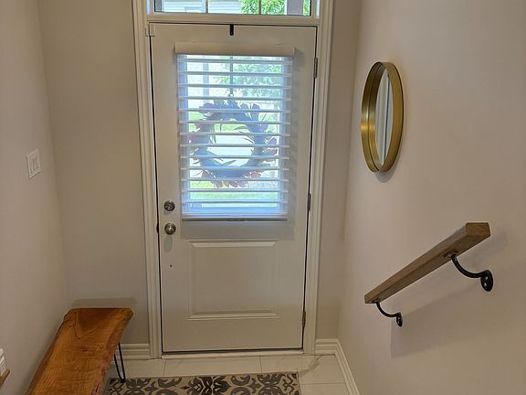 3rd image of 17 Lakewood Cres Unit 42
