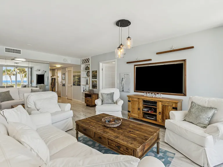 1601 Ocean Dr S #110 — Photo 10