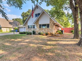 1602 Toplea Dr, Euless, TX 76040