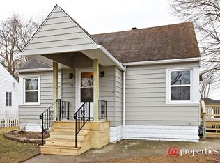 25 E 2nd St, Coal City, IL 60416