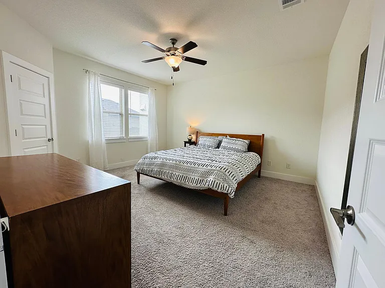 623 Parkline Dr — Photo 10