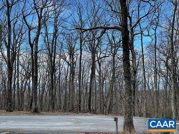 5th image of 459 Deer Springs Ln