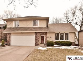 2511 S 154th Cir, Omaha, NE 68144
