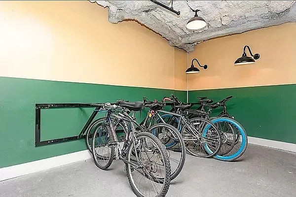 Rented by Nooklyn NYC LLC | media 146