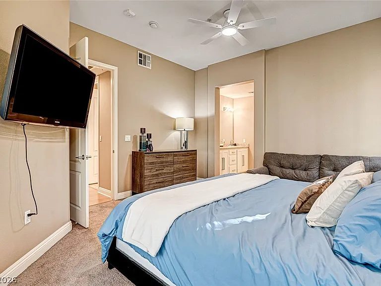 56 E Serene Ave #225 — Photo 29