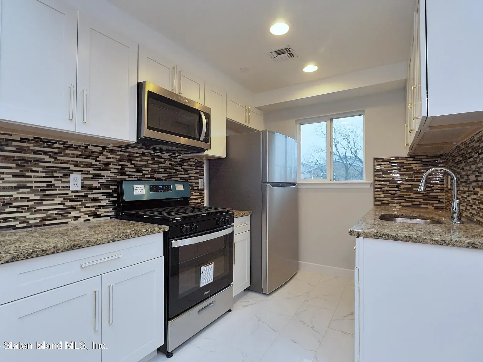 3 bed, $3,777 — Photo 4