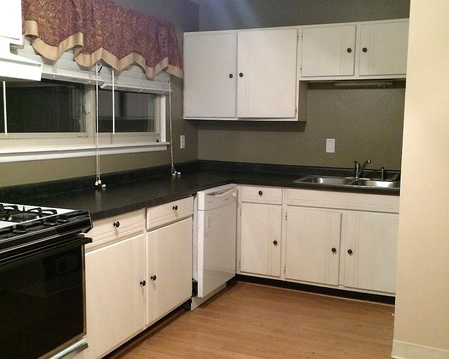 1st image of 306 W Dahlgren Dr #Townhouse