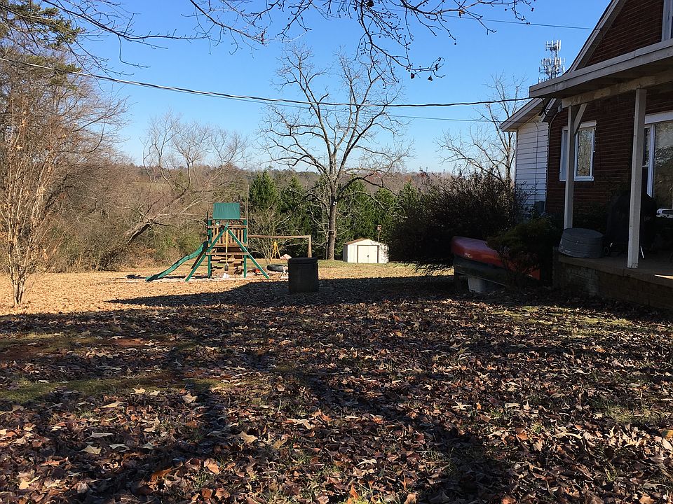 2nd image of 2032 Zion Church Rd