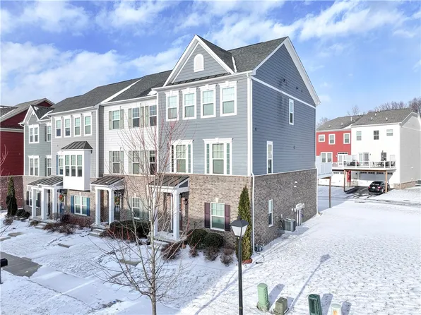 527 Tuscarora Rd, Mars, PA 16046