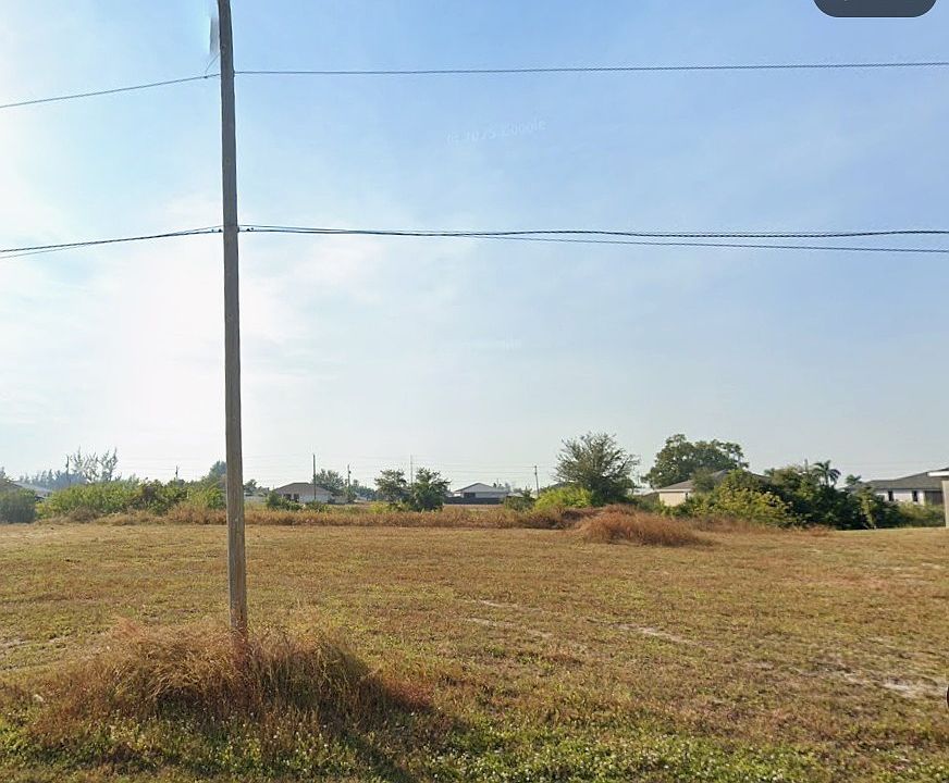 2nd image of 1904 NE 1st Pl
