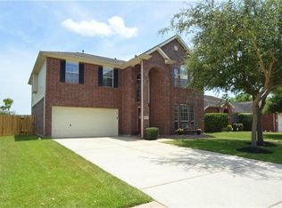 206 Meadowhill Ln, Dickinson, TX 77539