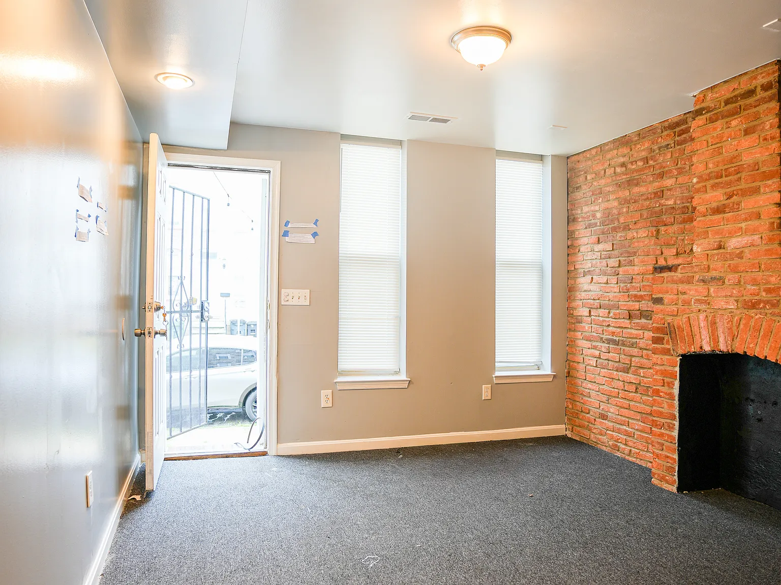 3 bed, 1100 sqft, $1,850 — Photo 3
