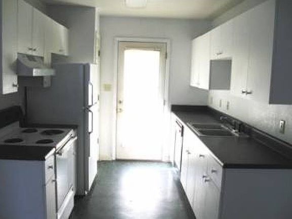 4th image of 410A N Copeland St