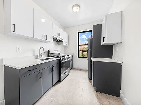4th image of 22-6 38th St #4I