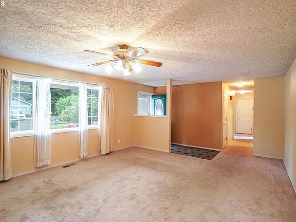 5th image of 10808 NE 95th St