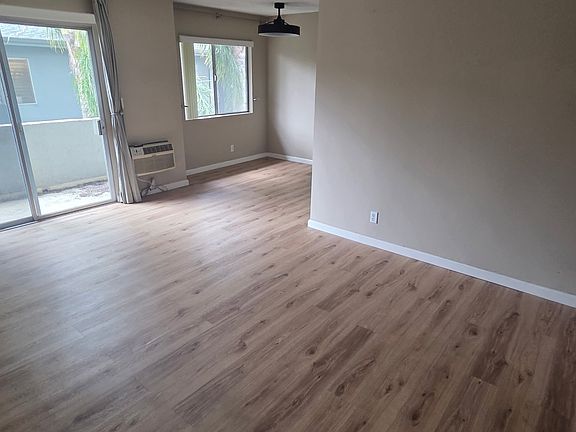 3rd image of 1217 Amherst Ave APT 6