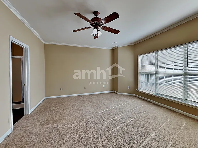808 Bindon Ln — Photo 13