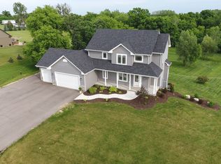 37029 55th St, Burlington, WI 53105