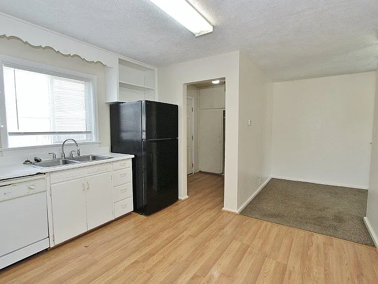 1311 4th St N — Photo 7