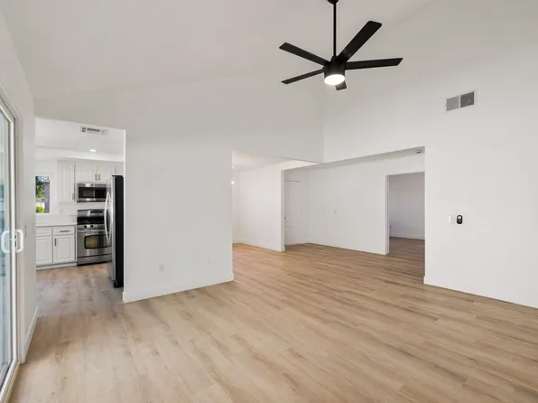 74930 San Simeon Dr, Palm Desert, CA 92260