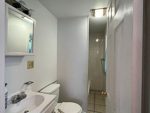 3rd image of 55 Leyden St