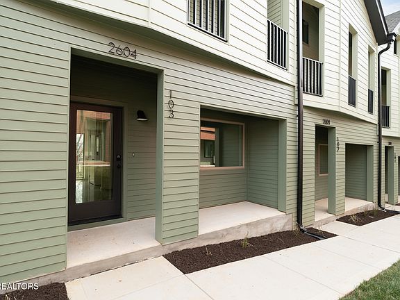 3rd image of 2604 Sevier Ave SE #103
