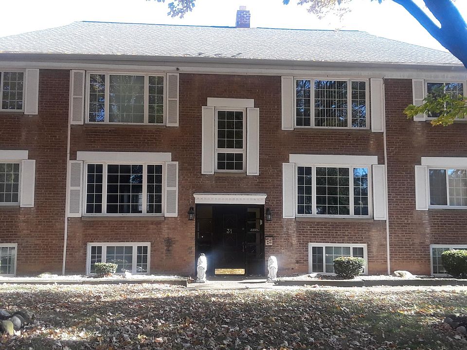 1st image of 31 N Pershing Ave APT 1