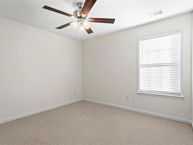 110 Quarrington Ct — Photo 20