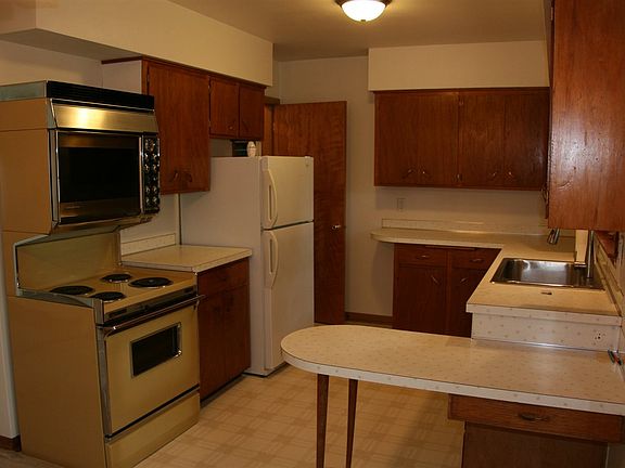 4th image of 119 N Genevieve St