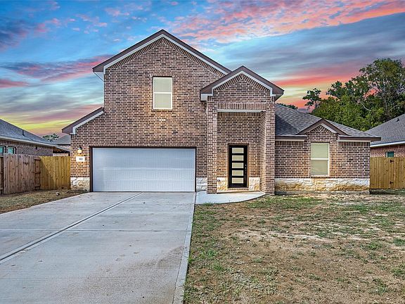 2nd image of 322 Carlos Leal Dr #322