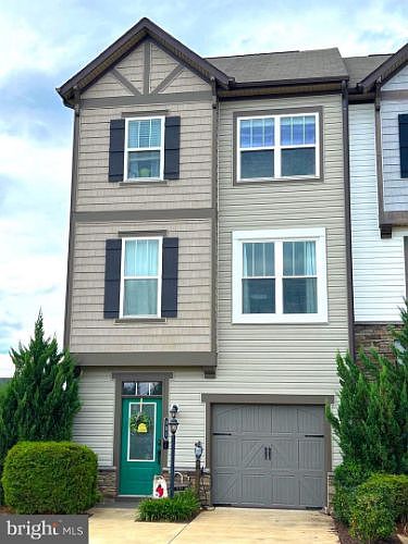 1st image of 121 Dandridge Ct #46