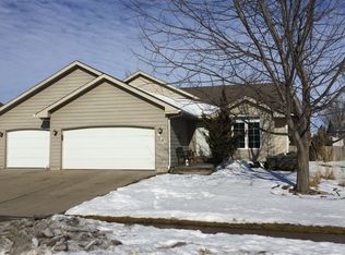 910 E. Ryan Dr., Tea, SD 57064