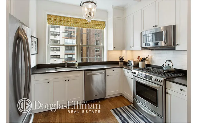 Sold by Douglas Elliman | media 2