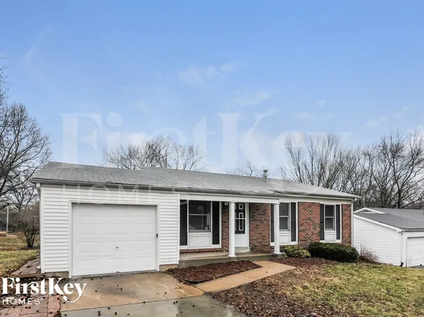 6071 Silver Fox Dr, Florissant, MO 63034