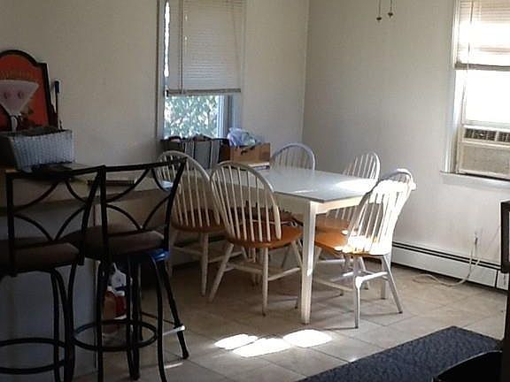 3rd image of 10 Thomas Ave