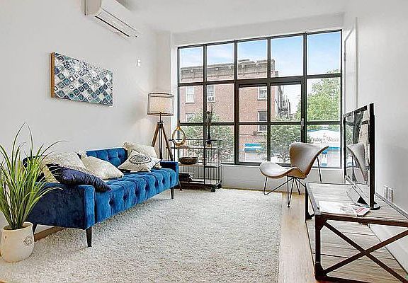 2nd image of 606 Franklin Ave #207F