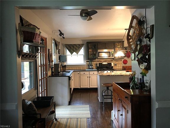 3rd image of 6148 1st Ave