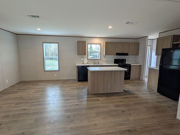 Kitchen dining combo