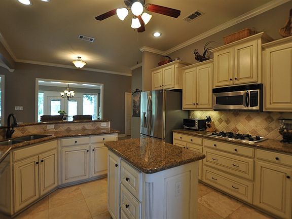 5th image of 2033 Frostwood Dr