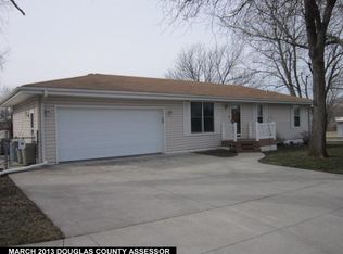 11423 S Cir, Omaha, NE 68137