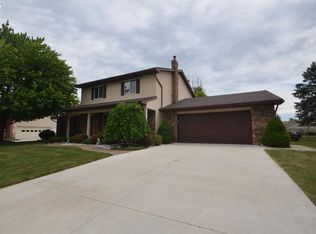 2404 Plainview Dr, Flushing, MI 48433