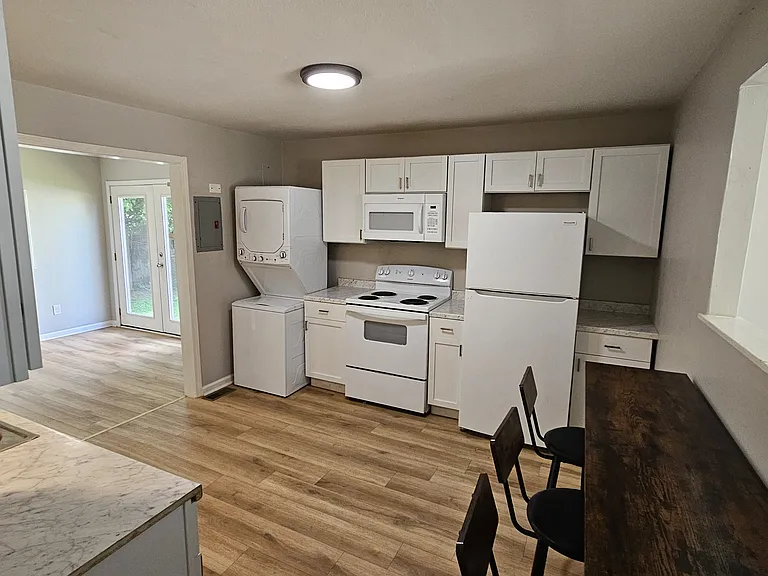 314 Marshall Dr — Photo 13