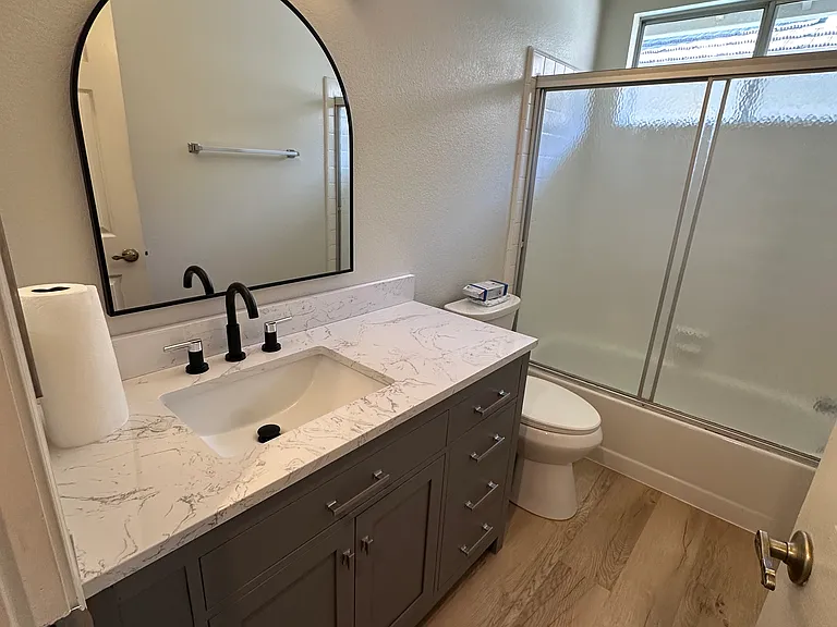 52 Elizabeth Ct — Photo 20