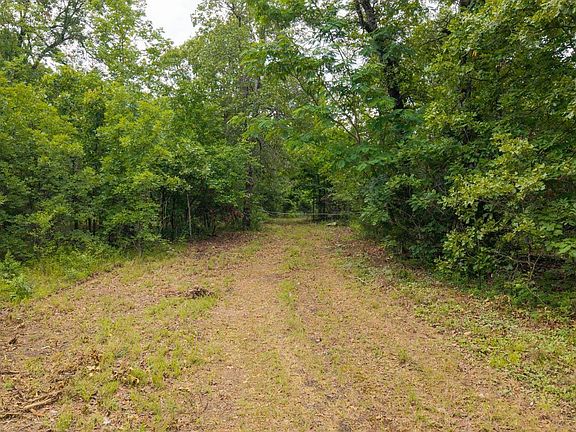 3rd image of 637 County Road 259