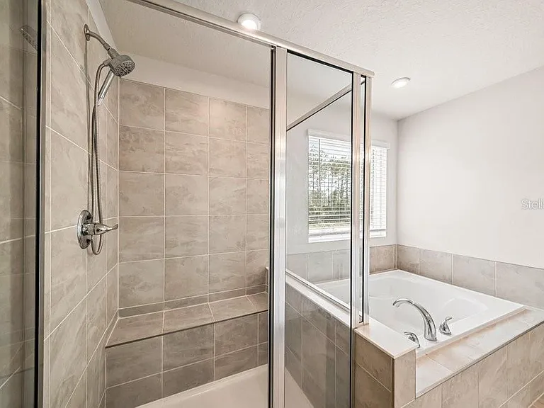181 Tower Ct — Photo 25